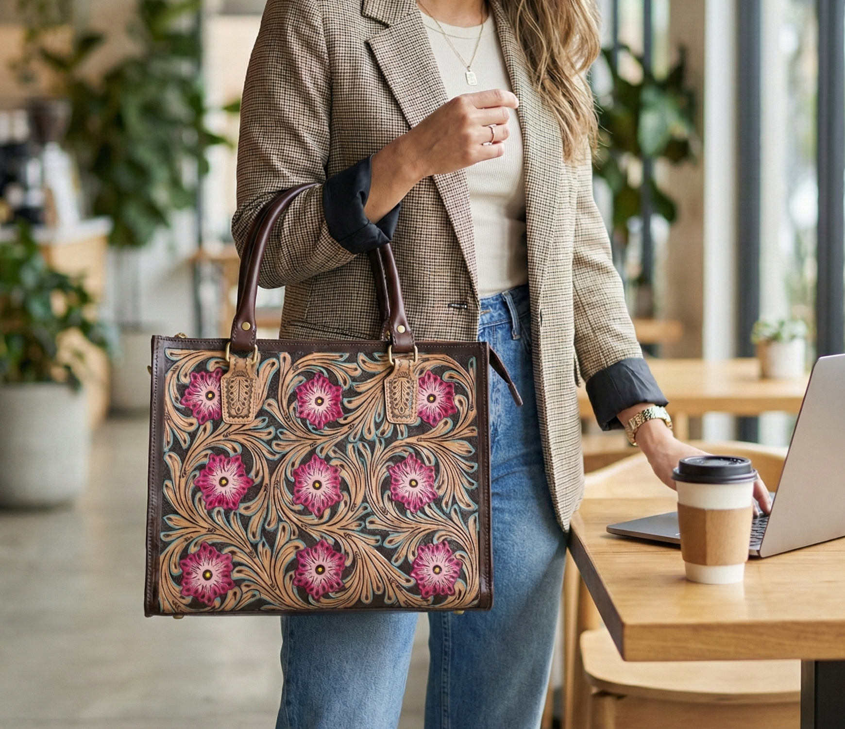 Pure Leather Handbag- Hand-Carving Crafted Tooled Handmade Genuine Leather Fashion Handbag For  women : Timeless Elegance with Detachable Sling