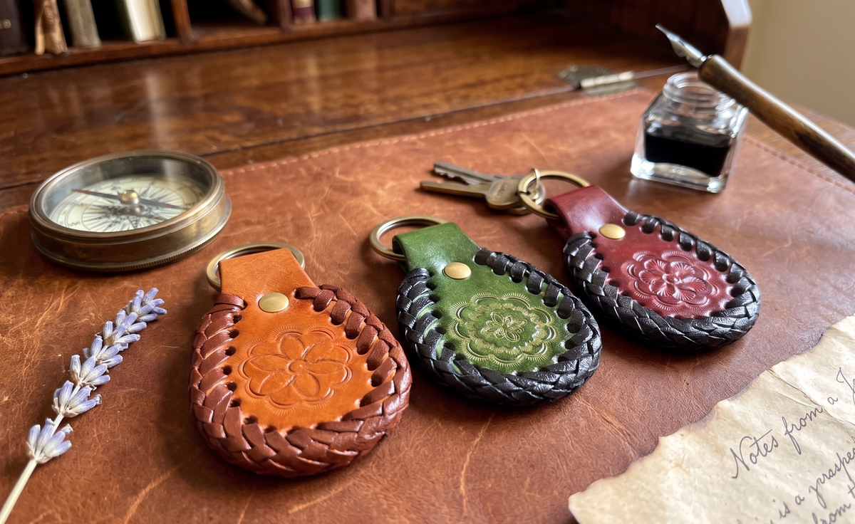 andmade Leather Keychain for Home Office Car And Bag | Classic Genuine Leather Keychain with Metal Ring,(Set Of 3)